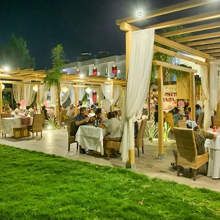 Alia And Hotel 3*
